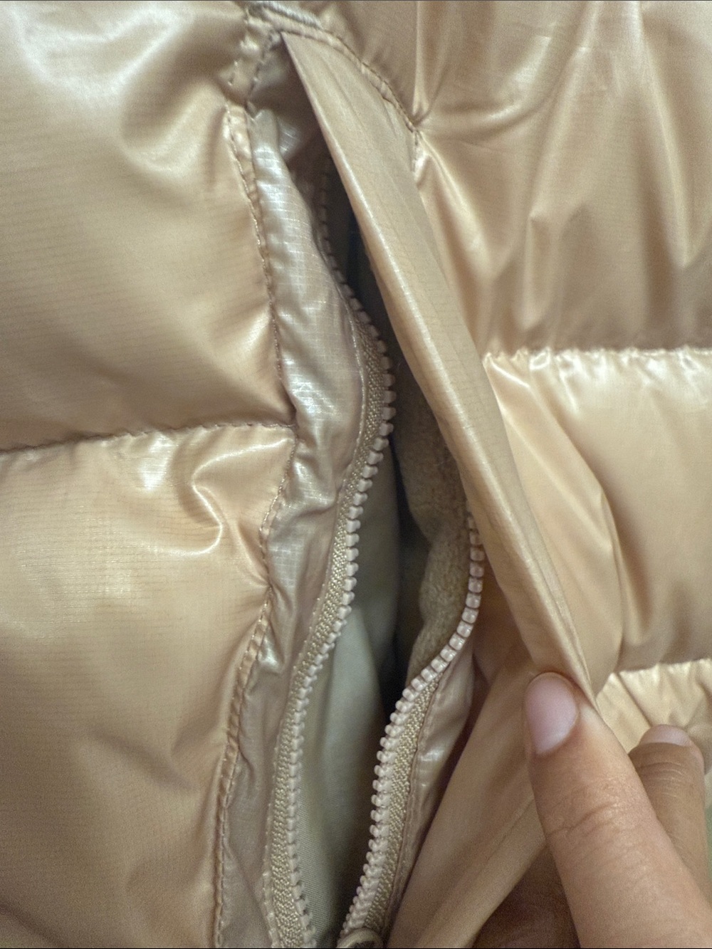 Nike Metallic Rose Gold Puffer Jacket - Picture 4 of 8